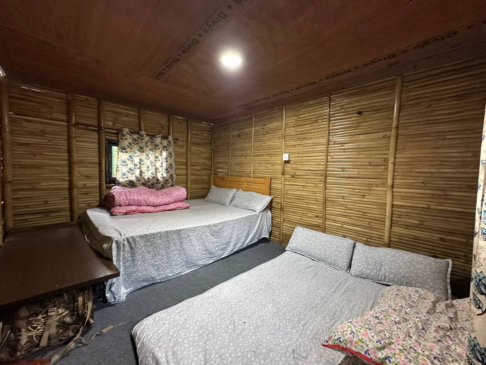 Group with non attached room