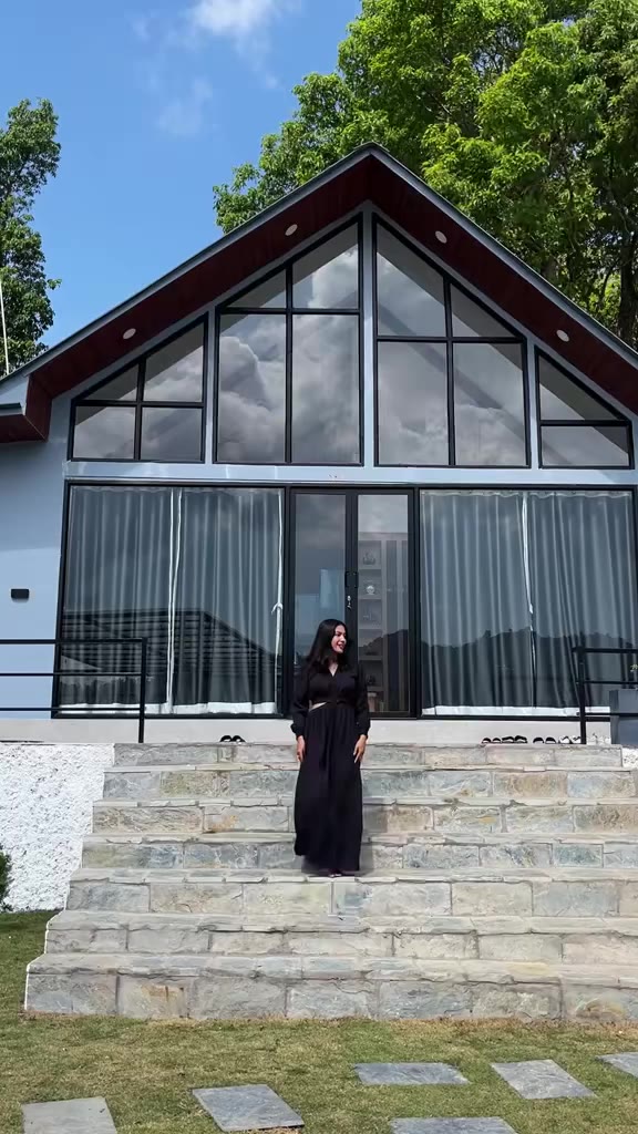 A cozy villa with a swimming pool at Panauti