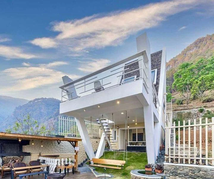 A shaped villa in Dollu