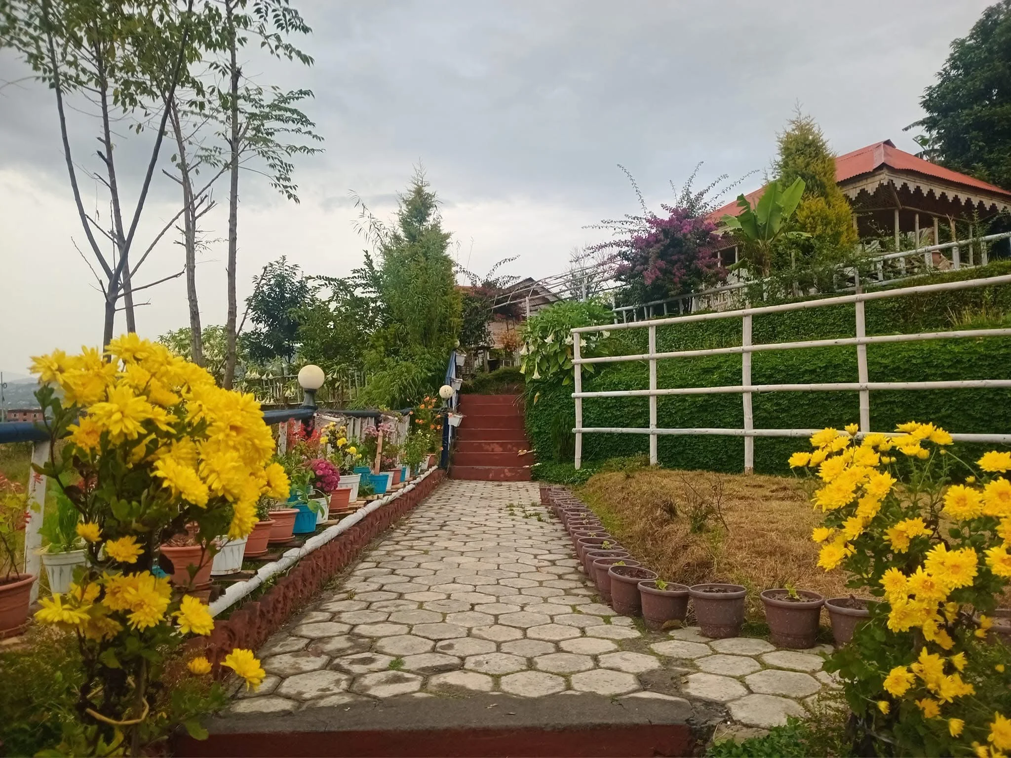 Relax & Reconnect at a Farmhouse Near Sanga